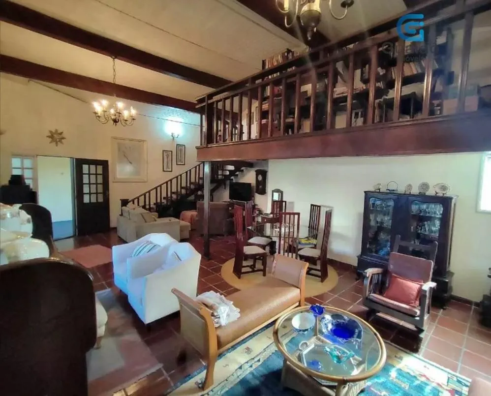 Imagem VENDO CASA AMPLA, MARAVILHOSA EM SÃO VICENTE