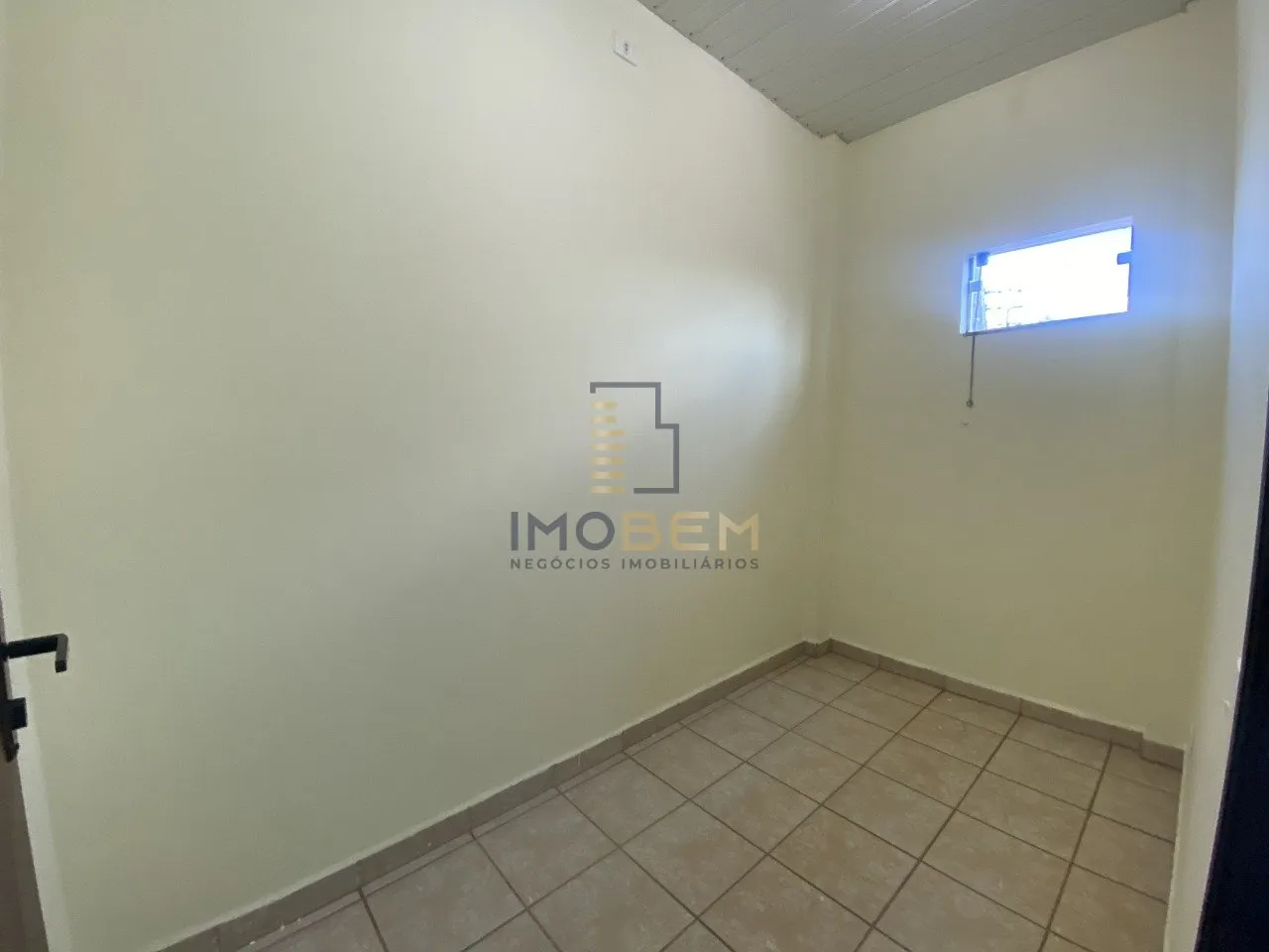 Imagem Excelente espaço de coworking disponível para alugar no Setor Comercial de Sinop. 

Com uma área ...