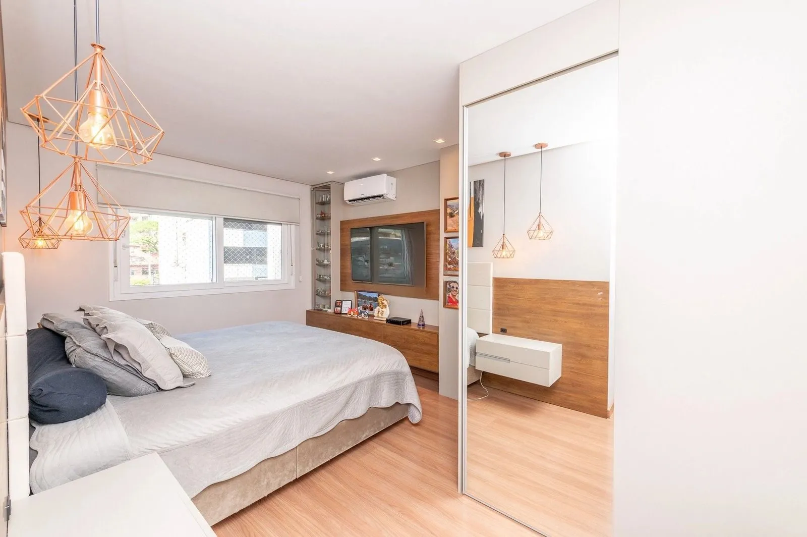 Imagem Apartamento Garden com 178m² e 3 dormitórios, 1 suíte, 3 vagas