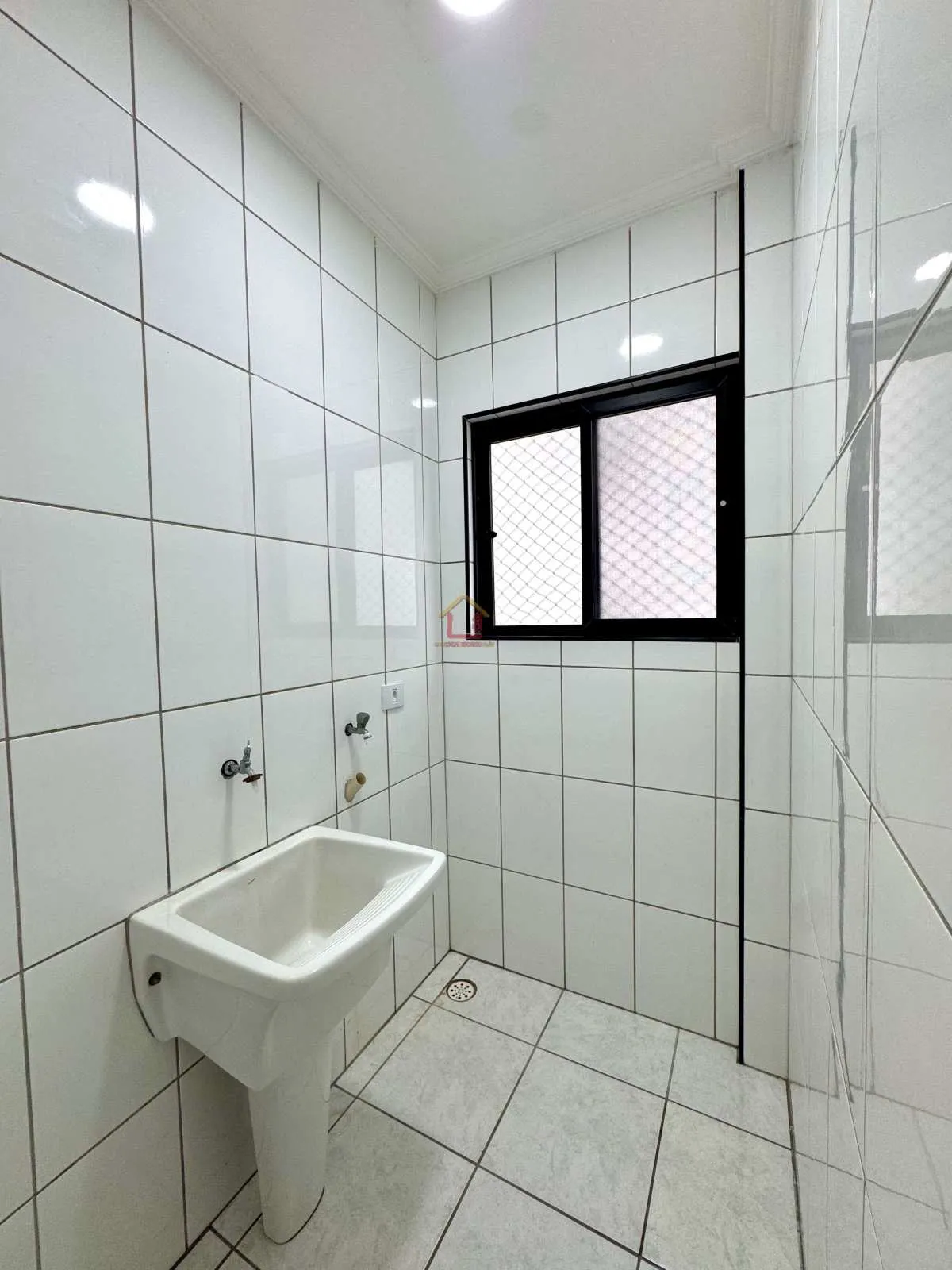 Imagem Apartamento à venda em Praia Grande, Guilhermina, com 1 quarto, 45m2
