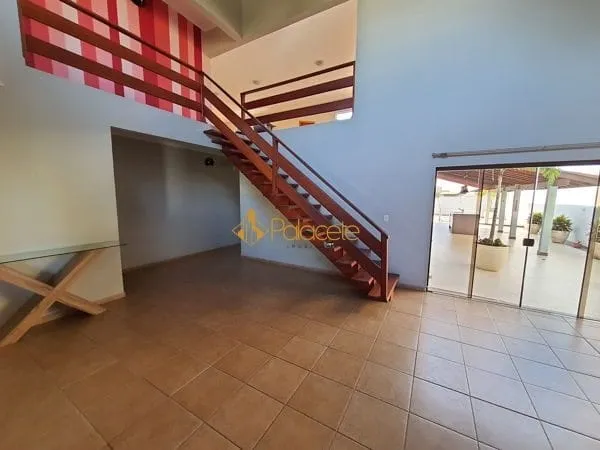 Imagem Casa para venda 3 Quartos, 3 Suites, 4 Vagas, Condomínio Colonial Village, Pindamonhangaba - SP