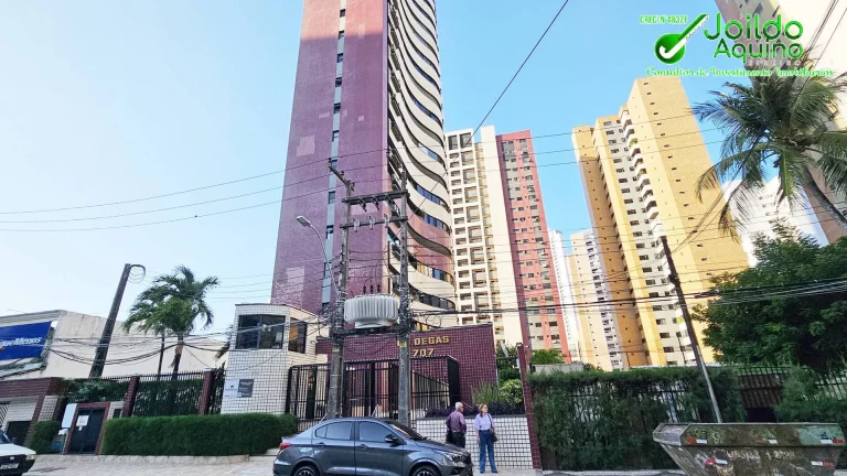 Foto do imóvel 3 Suítes com Closet e Hidro, Varandão – Meireles - 3 quadras da beira-mar. em Rua Canuto de Aguiar