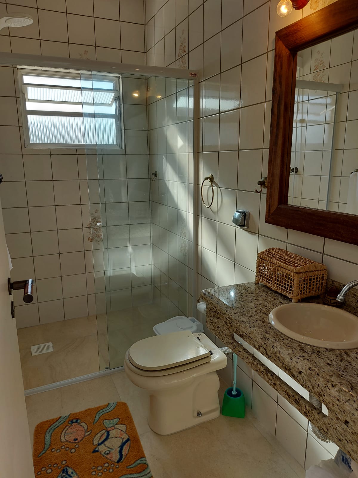Imagem Casa com 4 Quartos à Venda, 330 m² em Coqueiros - Florianópolis
