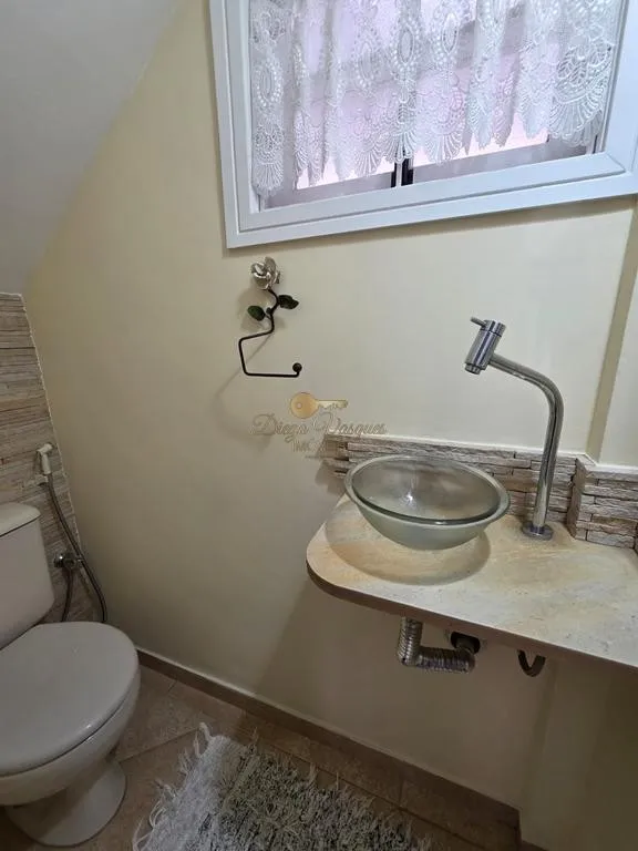 Imagem Casa em Condomínio para Venda em Teresópolis / RJ no bairro Bom Retiro