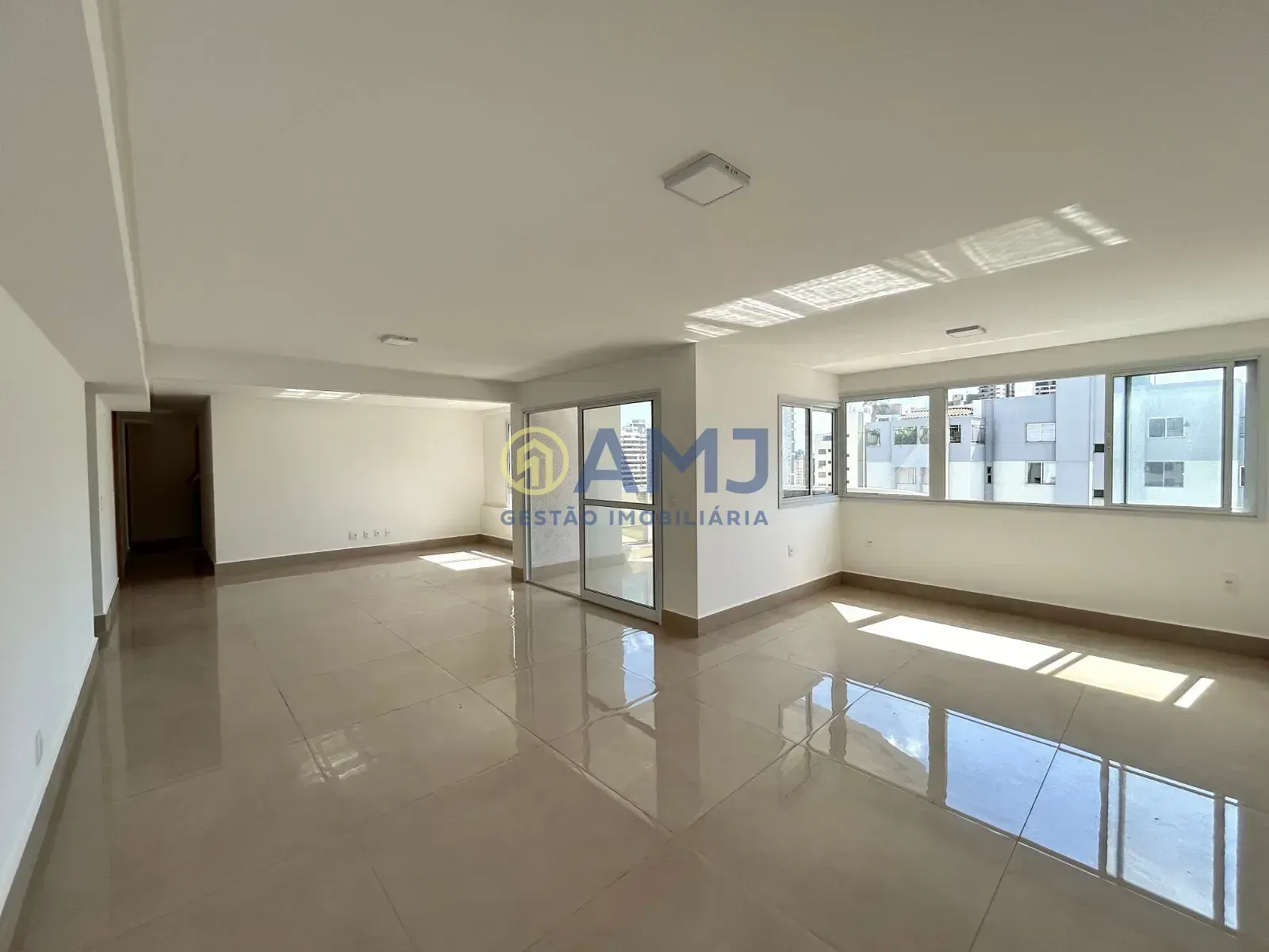 Imagem Apartamento à Venda, 03 Suítes no Setor Bueno, Goiânia!