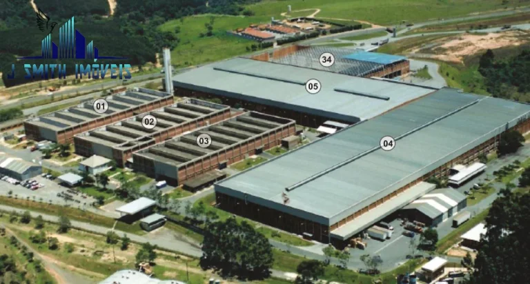 Imagem GALPÃO AC. 70.000m² INDL. À VENDA EM TERRENO 185.000m² - OPORTUNIDADE!!