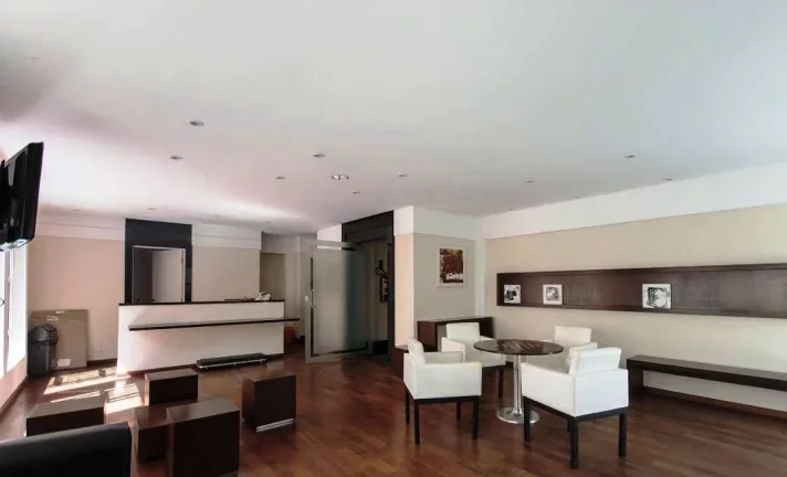 Imagem Flat disponível para venda no Condomínio Edifício Moema Loft, com 45m², 1 dormitório e 1 vaga de garagem