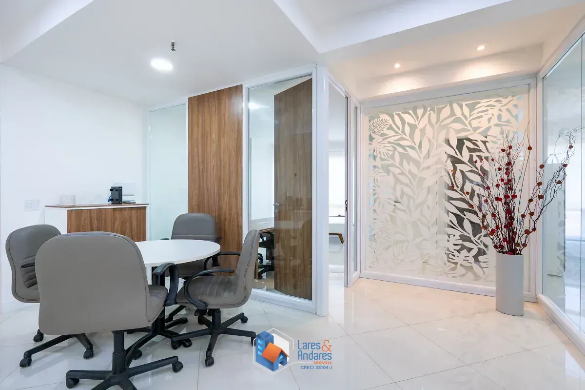 Imagem Conjunto comercial para venda em Jardim Caboré, 114m²