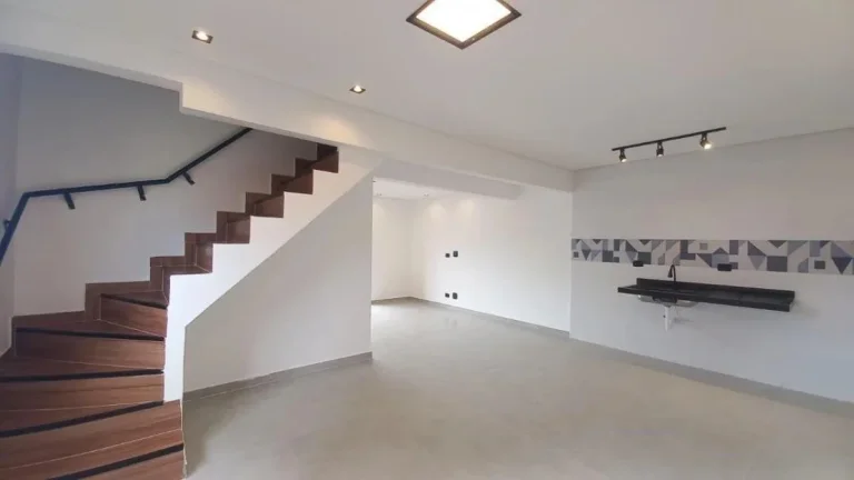 Imagem Casa para Venda em Praia Grande, Caiçara, 3 dormitórios, 1 suíte, 2 banheiros, 1 vaga