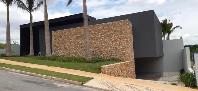 Imagem Imponente Casa no Condomínio Saint Patrick