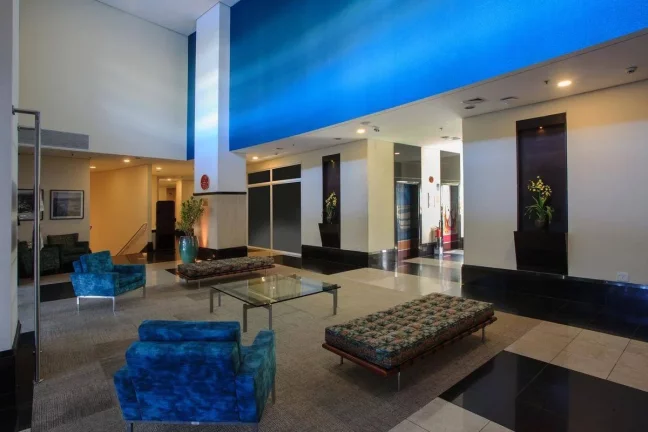 Imagem Flat disponível para venda no Comfort Suites Alphaville, com 50m², 1 dormitório e 1 vaga de garagem