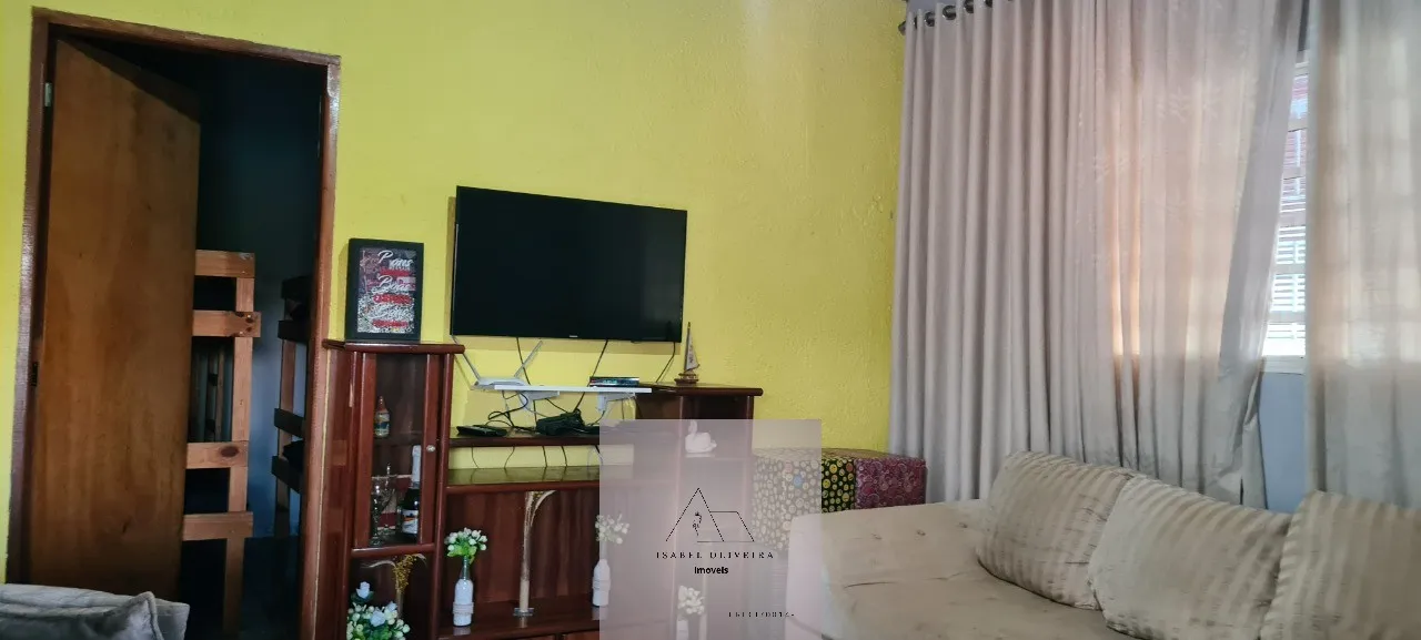 Imagem Chácara à venda em Cesário Lange-SP, bairro Chácara Três Dias - 3 quartos, 1 sala, 2 banheiros, 1 vaga de garagem, 250m².