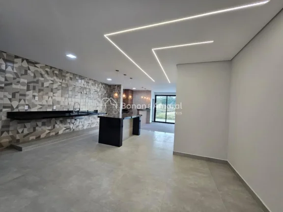 Imagem Moderna e recém-construída, esta casa térrea oferece conforto e elegância em cada detalhe. Com p...