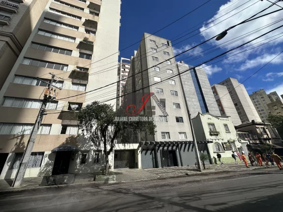 Imagem Apartamento 01 quarto, à venda, semi mobiliado, Centro de Curitiba.
