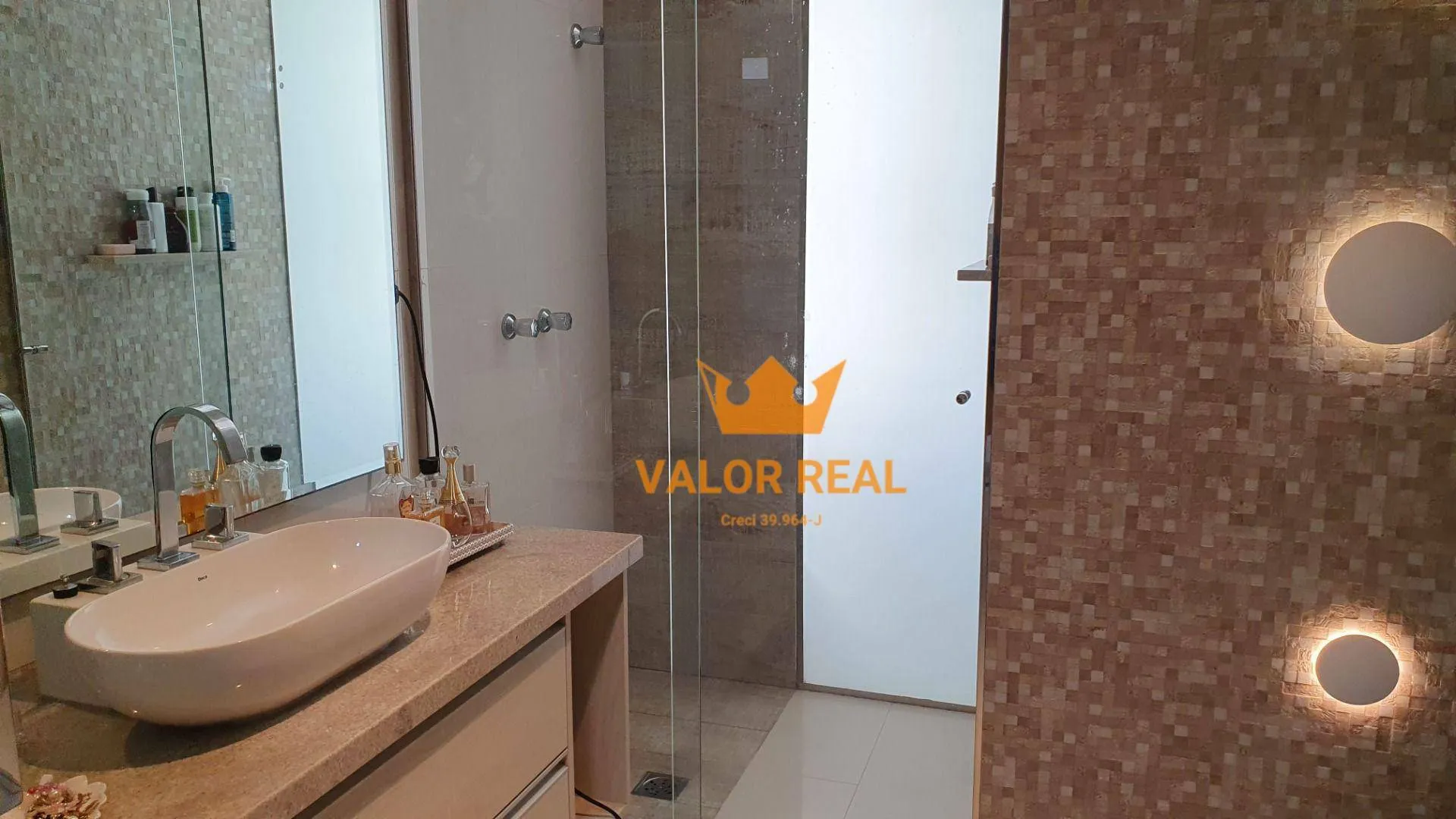 Imagem Apartamento 271 m2, 3 Dorm, 1 Suite, R$ 1.270 mil. Oportunidade. 14o. andar, vista panorâmica. Aceita Financto.