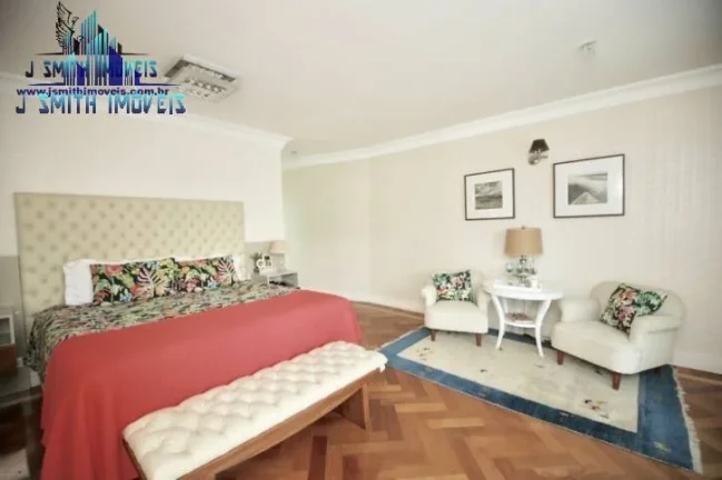 Imagem Belíssima casa em um dos melhores condomínios de alto padrão na Granja Viana!

 1 MILHÃO ABAIXO ...