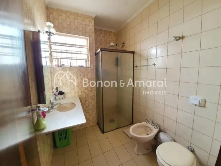 Imagem Casa térrea à venda, com 220m² de área construída, Parque Taquaral