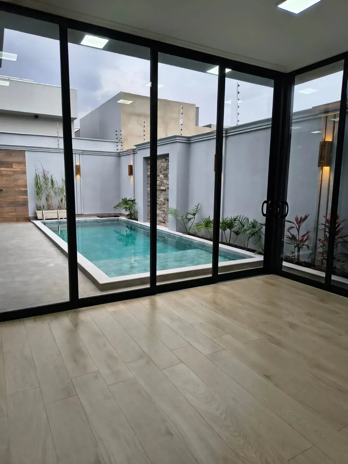 Imagem Casa com 2 Quartos à Venda, 141 m² em Residencial Setsul II - São José do Rio Preto
