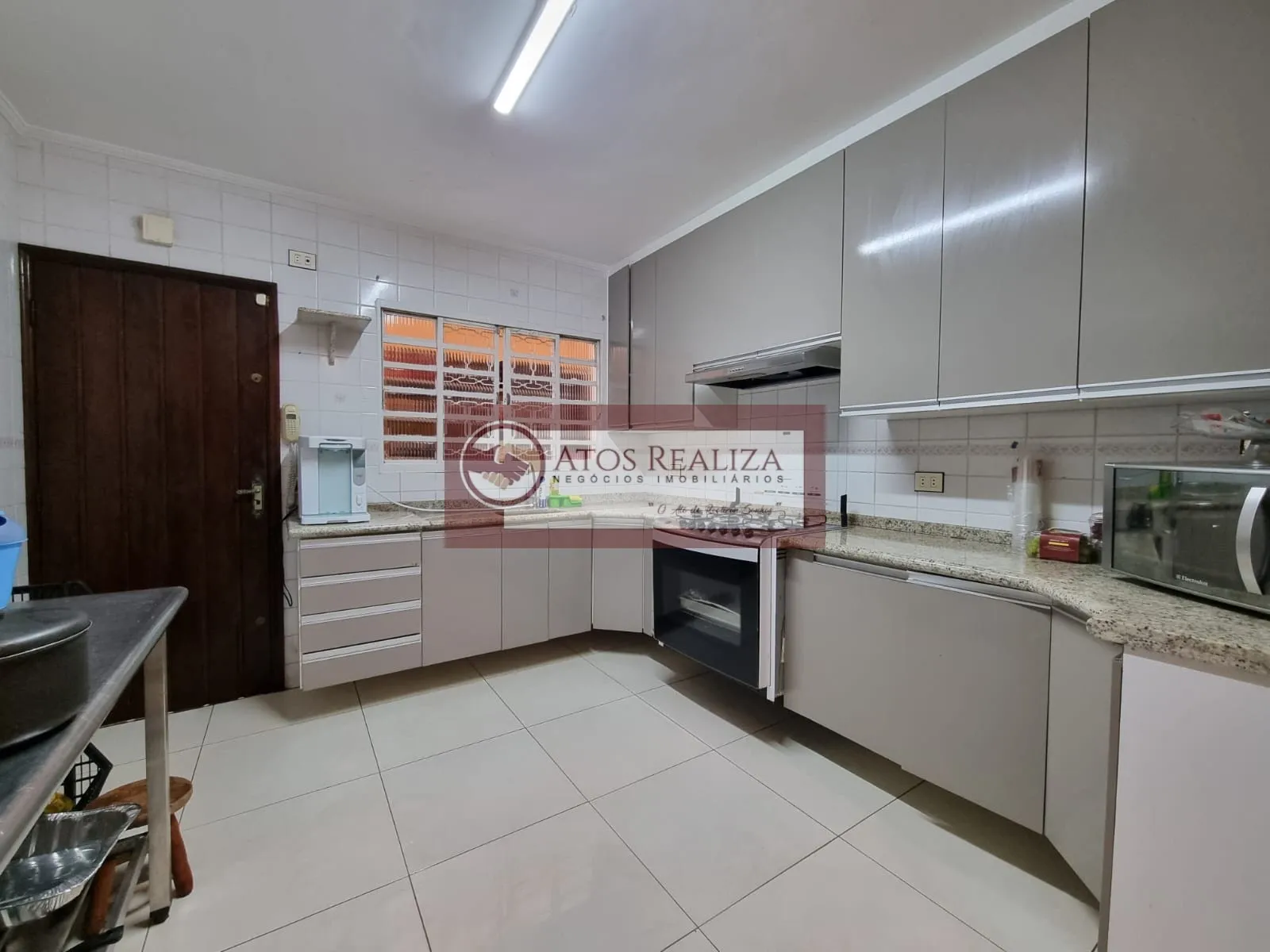 Imagem Compre Excelente Sobrado com Edícula, 3 Dormitórios, 2 vagas