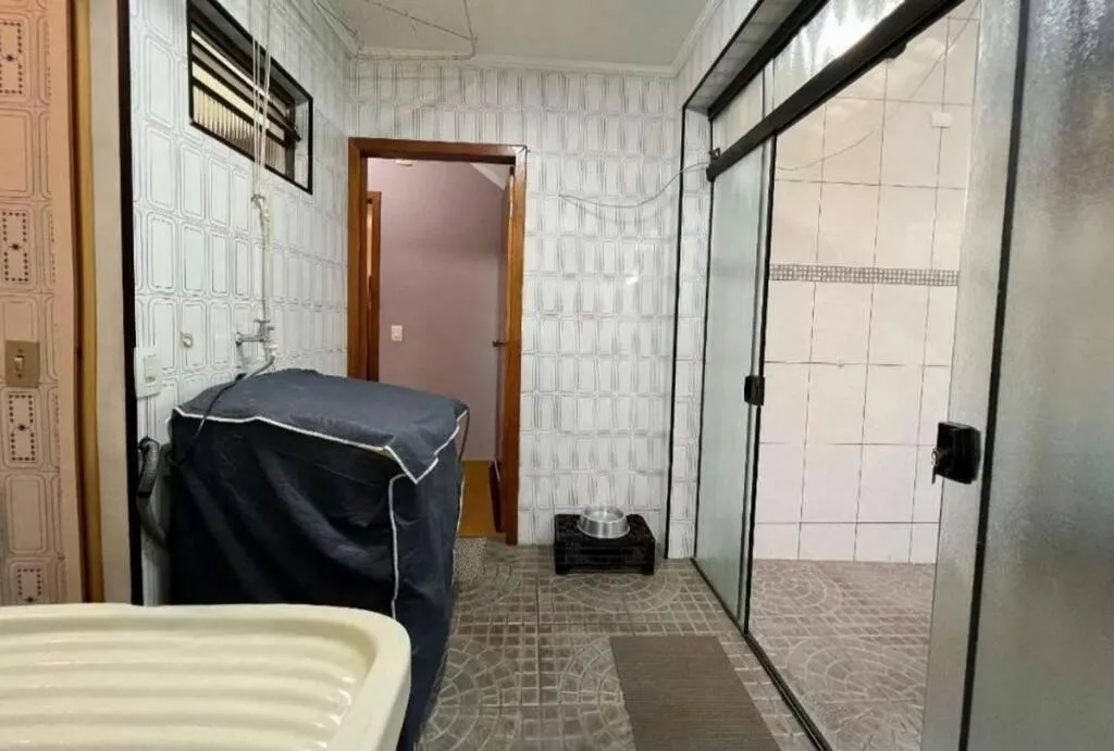 Imagem Casa Alto da Lapa - 163M², 3 Dorms, 1 Suíte, 6 Vagas, Churrasqueira.
