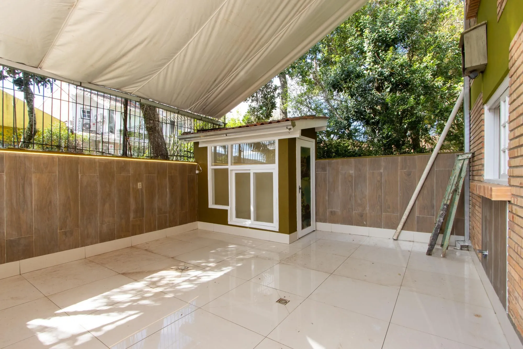 Imagem Casa de Condomínio em Jardim Isabel