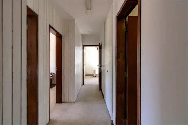 Imagem Casa à venda com 4 quartos, sendo 1 suíte, em Morumbi, São Paulo - SP