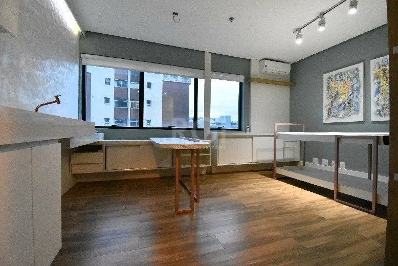 Imagem Conjunto/Sala para Venda - 25.81m², 0 dormitórios, Menino Deus