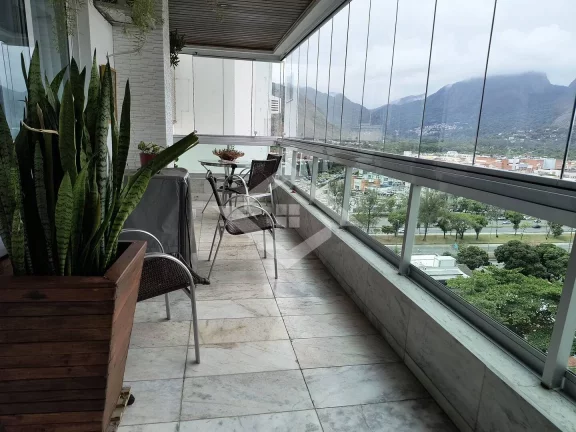 Imagem Apartamento 2 Quartos com Dependência no Condomínio Barra One Barra