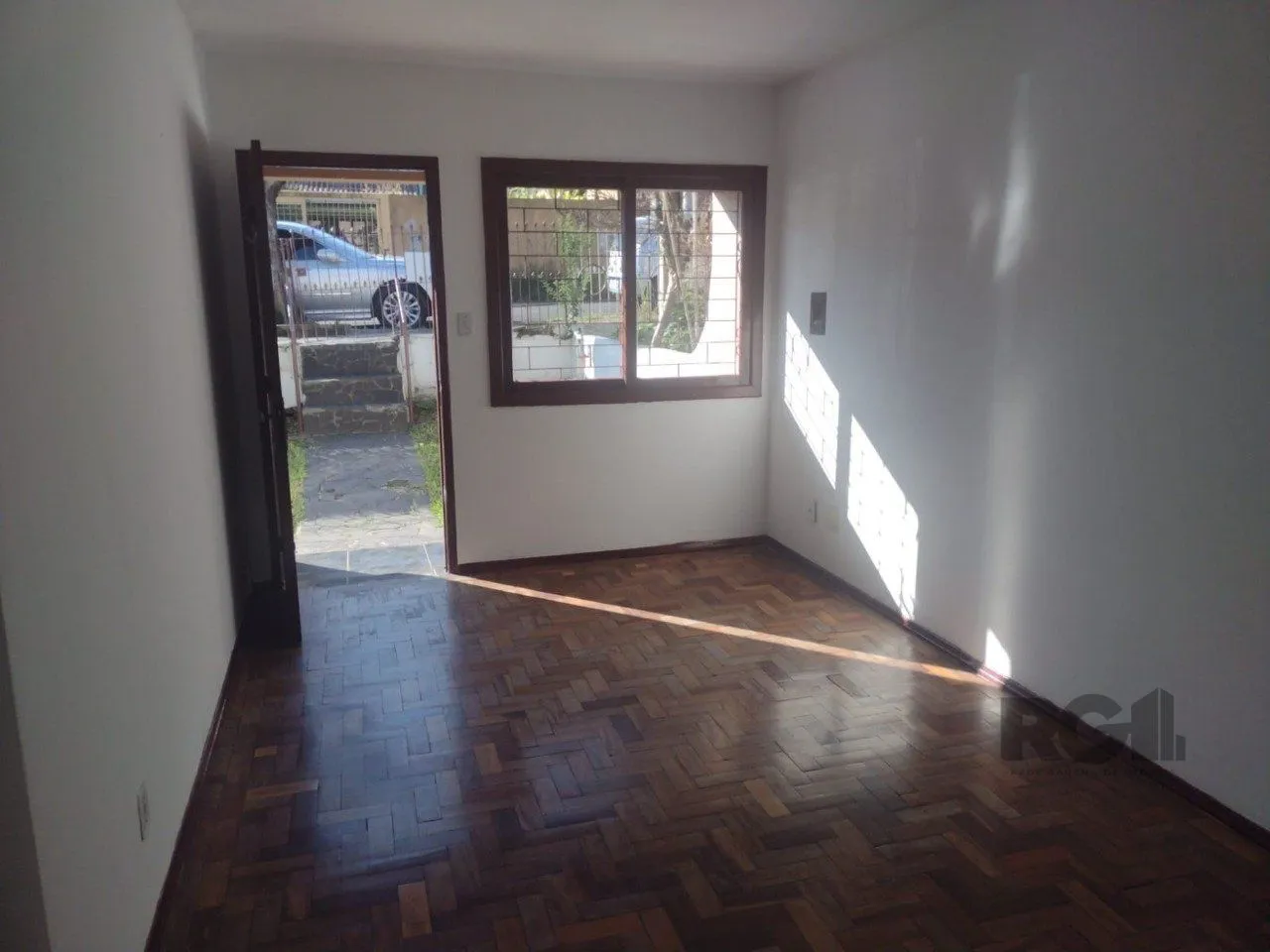 Imagem Casa 2 dormitórios, 1 vaga, Bairro Vila Cachoeirinha