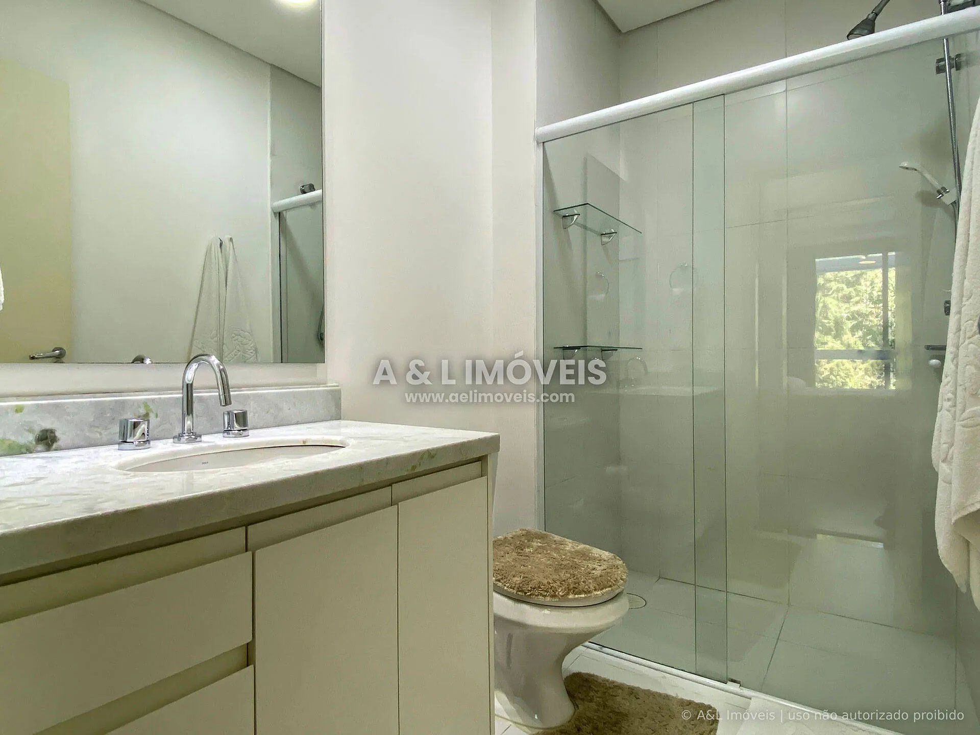 Imagem Duplex com mezanino, varanda envidraçada e 1 suíte no Capivari