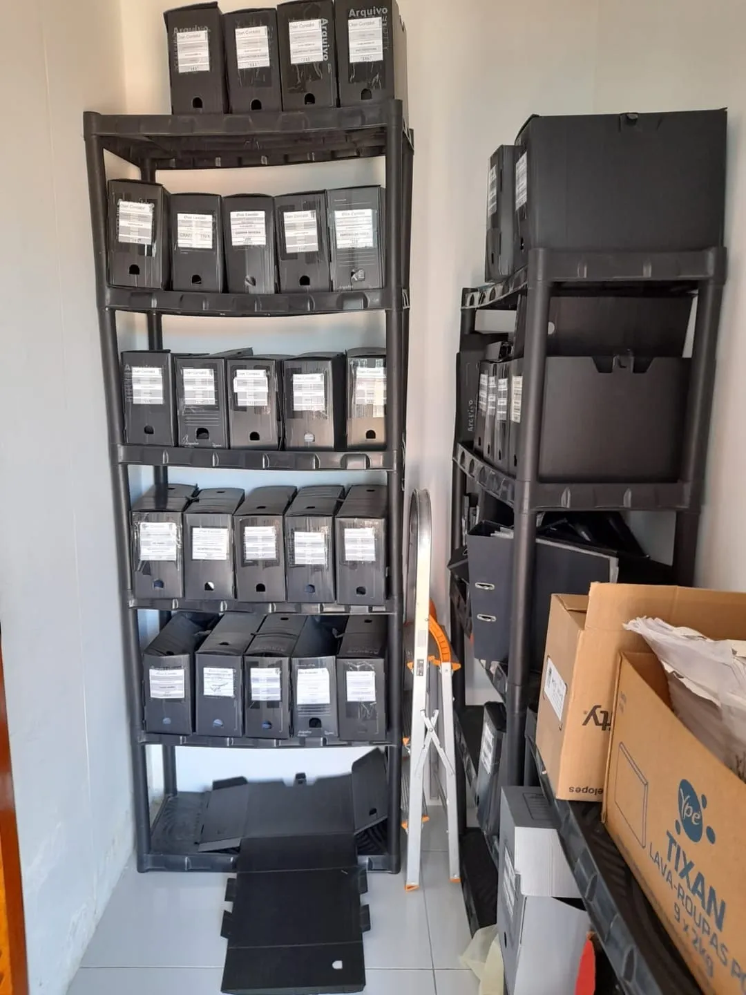 Imagem Comercial à venda 4 Quartos, 2 Suites, 2 Vagas, 233.42M², Jardim Santa Luzia, Pindamonhangaba - SP