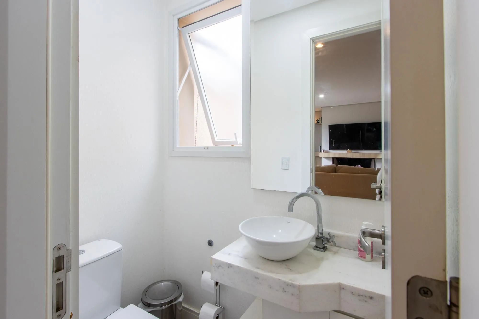 Imagem Casa Condominio para Venda - 243.72m², 3 suites, piscina,4 vagas - Terra Ville