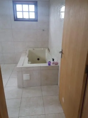 Imagem Chácara Espetacular com 2.500m² - Conforto, Sustentabilidade, Vista Maravil