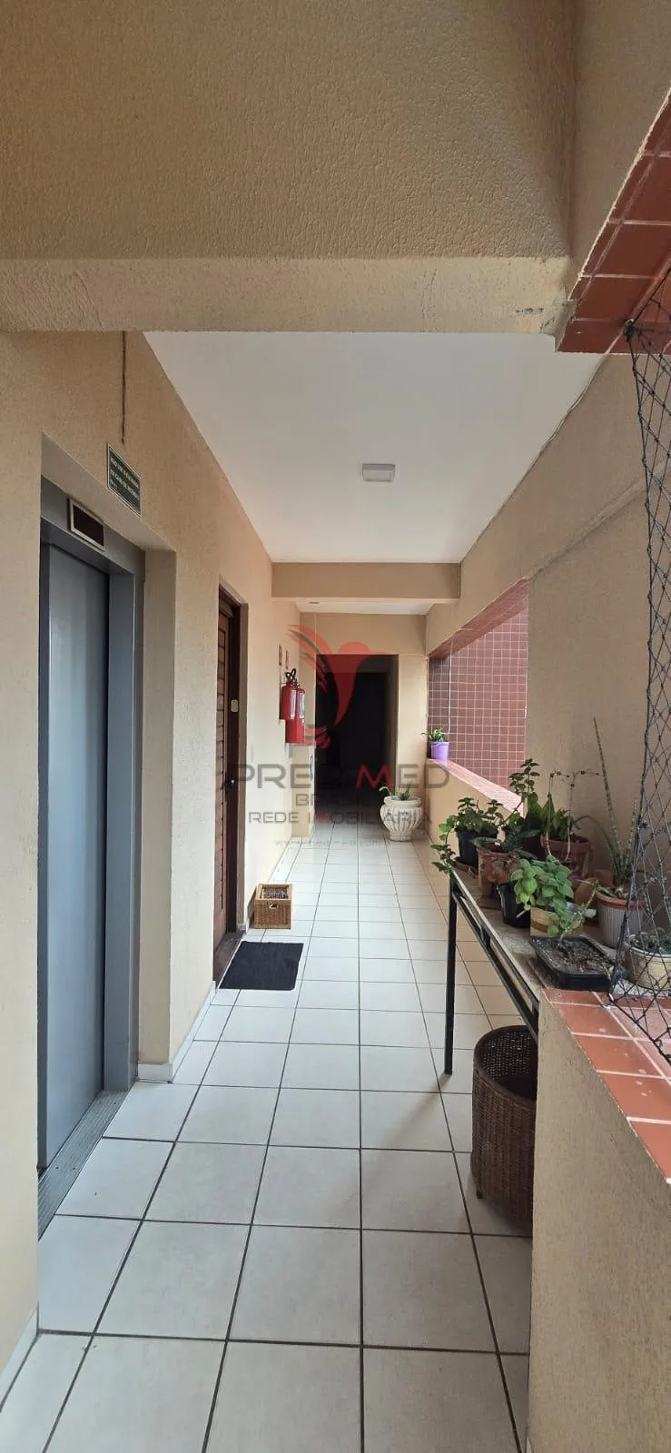 Imagem Vende-se apartamento em excelente localização no bairro de Manaira