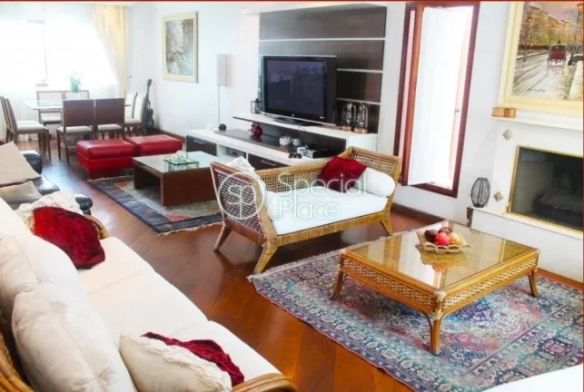 Imagem Casa de condomínio de alto padrão com 4 Suites com armários, escritório, Varanda, Living 2 ambie...