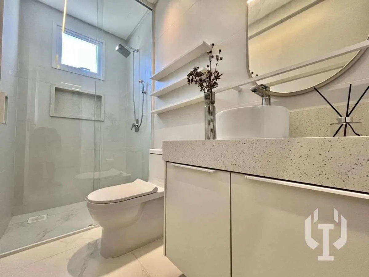 Imagem Apartamento à venda, no Green tower em Itapema, Centro, com 2 quartos, 87m2