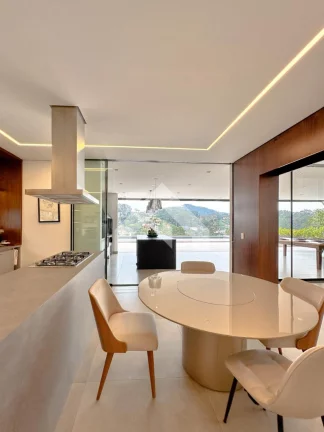 Imagem Casa de Condomínio em Alphaville - Barueri