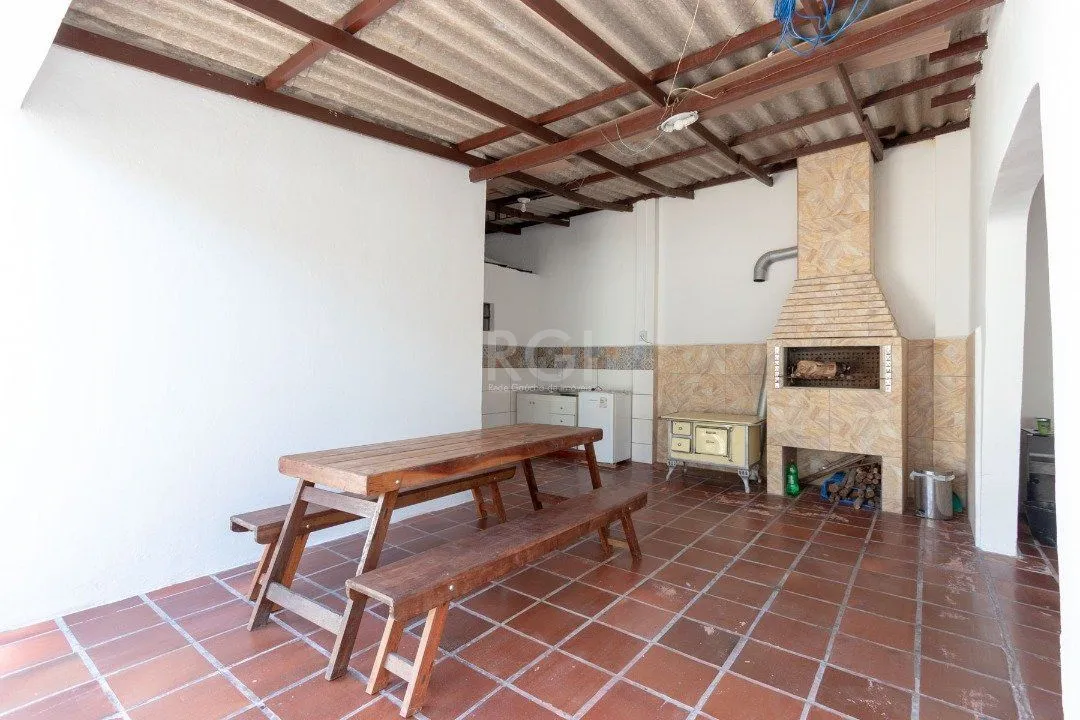 Imagem Casa para Venda - 176m², 4 dormitórios, sendo 1 suíte, 3 vagas - Espirito Santo