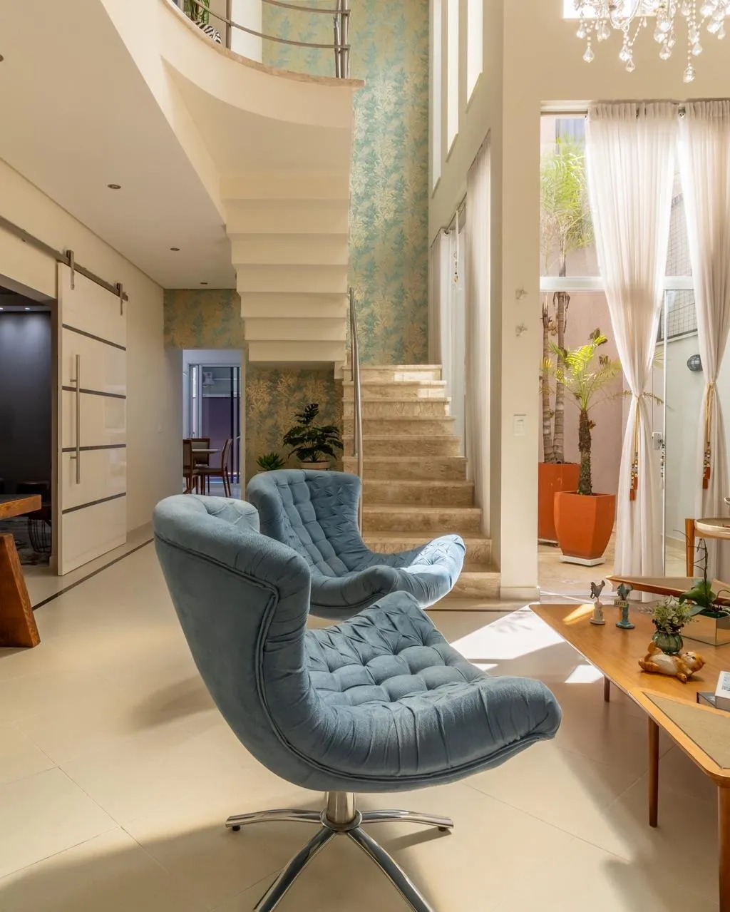 Imagem Sobrado com 3 suítes, piscina aquecida e suíte master de 60 m² no Sunset Condomínio Residencial