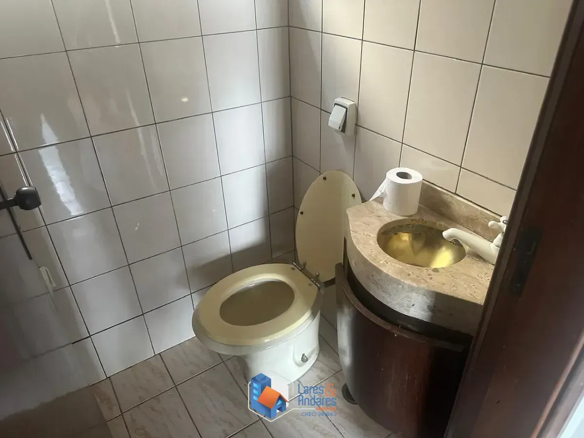 Imagem Sobrado para venda em Jardim Peri com 3 quartos, sendo 1 suíte, 300m²