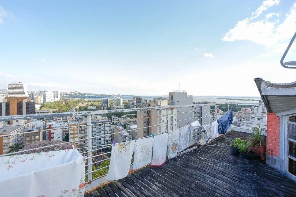Imagem Cobertura 2 Quartos com Terraço, Lareira e Vaga no Centro Histórico - 93m² - Centro Histórico