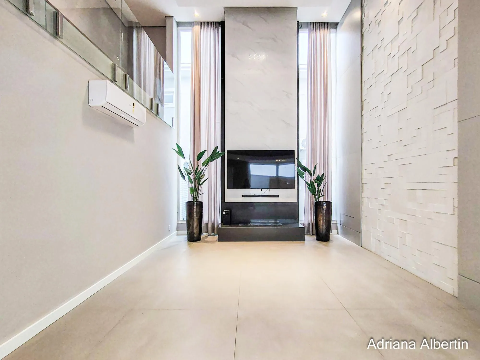 Imagem Casa com 400m² e 4 suítes