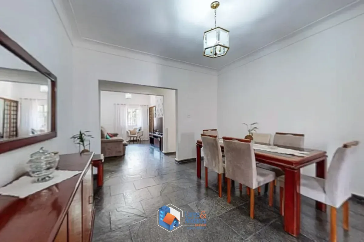 Imagem Casa para venda em Indianópolis com 4 quartos, 220m²