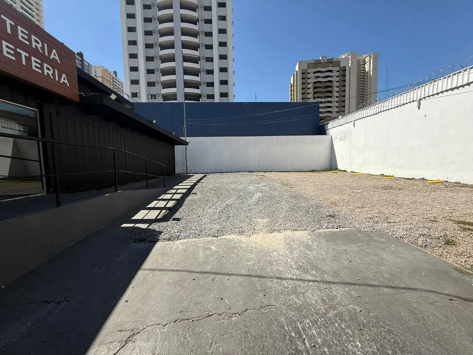 Imagem Salão comercial para locação na Av. Fernando Corrêa