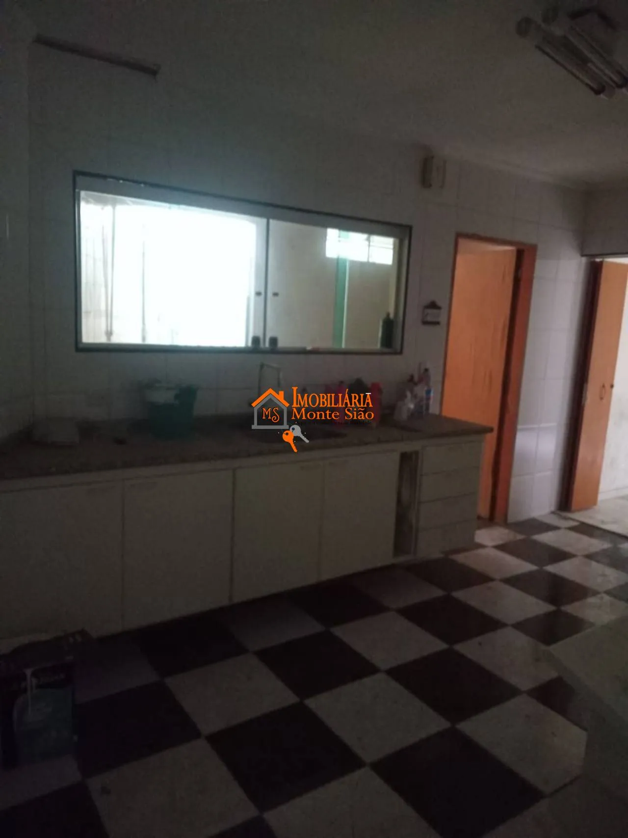 Imagem Casa com 2 dormitórios à venda, 200 m² por R$ 1.000.000,00 - Picanco - Guarulhos/SP