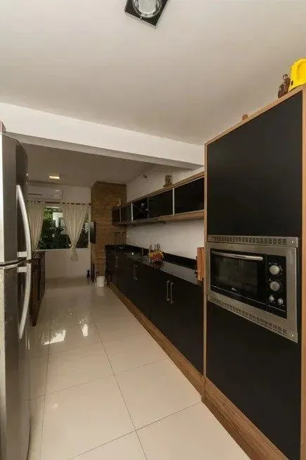 Imagem Casa 287m² - 3 suítes, 4 vagas no bairro Ipanema