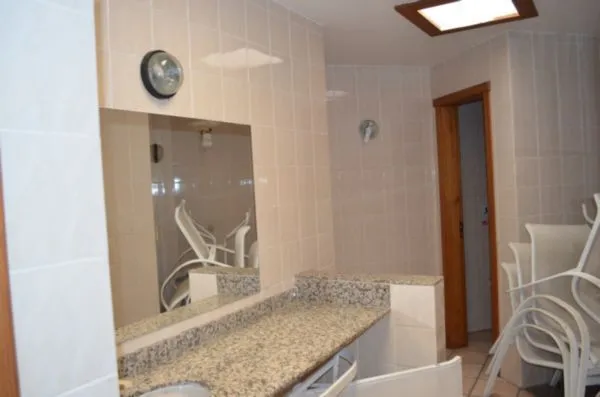 Imagem Apartamento para Venda - 71.75m², 2 dormitórios, 1 vaga - Petrópolis