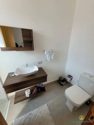 Imagem Casa moderna com 3 suítes, piscina, planejados na casa toda, em condomínio