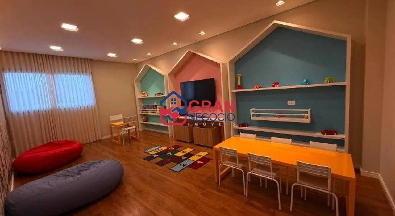 Imagem Vendo Apartamento CIC - Condomínio Clube