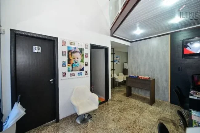 Imagem Prédio Comercial no Jardim Satélite